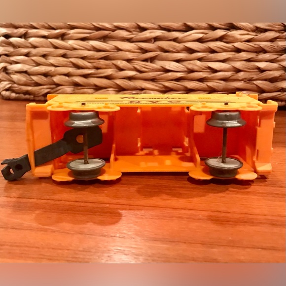 Vintage—Marx Pacemaker New York Central Train Set Caboose Car - Picture 3 of 6